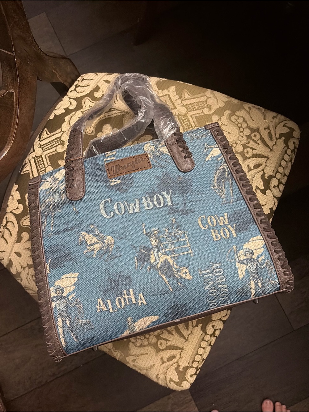 New Wrangler Cowboy Print Concealed Carry Satchel/Tote